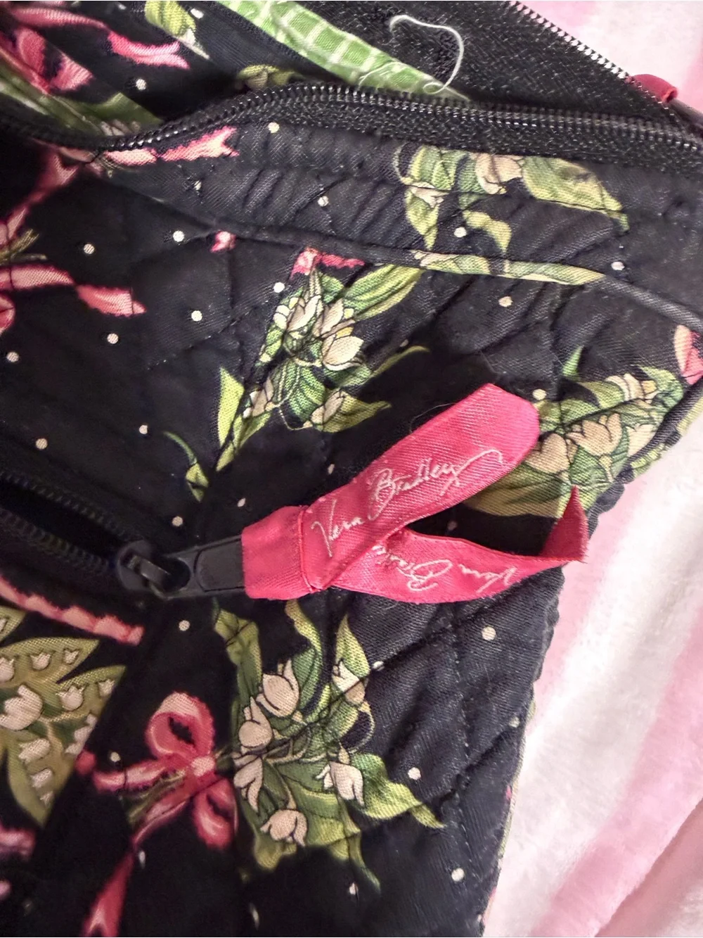 Vera Bradley - Retired print “New Hope” Hand bag/Shoulder bag